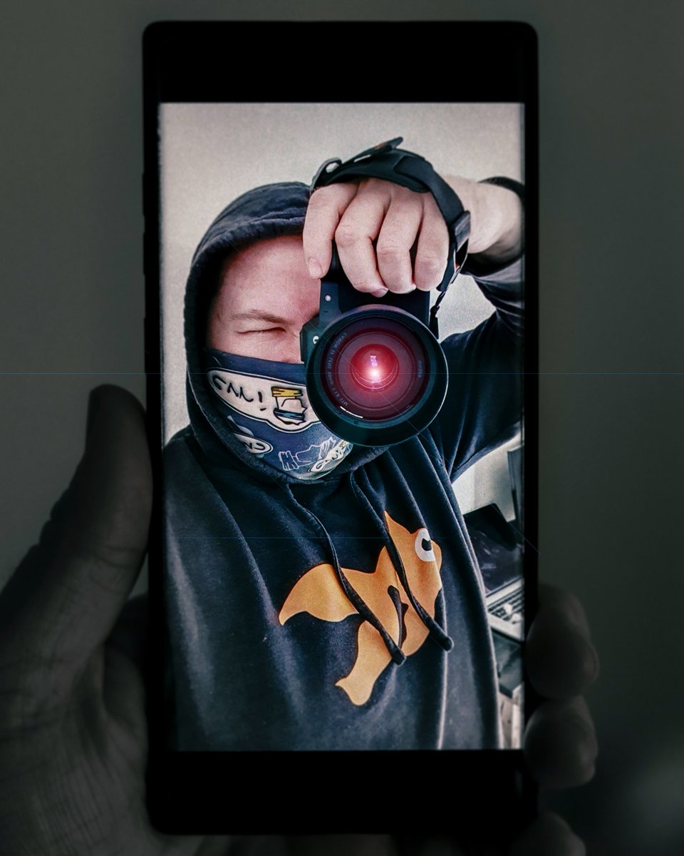 I call this the #laserlens! What we do when theres nothing to do...😁😂👌 <a href="/CanonRSA/">Canon South Africa</a> <a href="/CanonNederland/">Canon Nederland</a> <a href="/CanonEMEApro/">Canon EMEA Pro</a> <a href="/CanonUSApro/">Canon USA Pro</a> <a href="/Thule/">Truong Thi Le Thu</a> <a href="/RedBullZA/">Red Bull South Africa 🇿🇦</a>