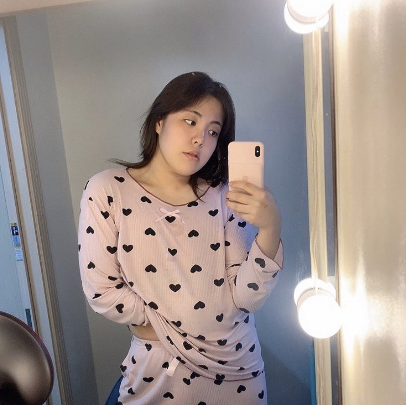 ajummabakorea's tweet photo. ซูบินล่าสุดก็คือผอมลงไปอีกมั้งเนี่ย หน้าชัดมาก ผิวดีมาก ยอมแล้วแม่ https://t.co/XyvDDEPeB1