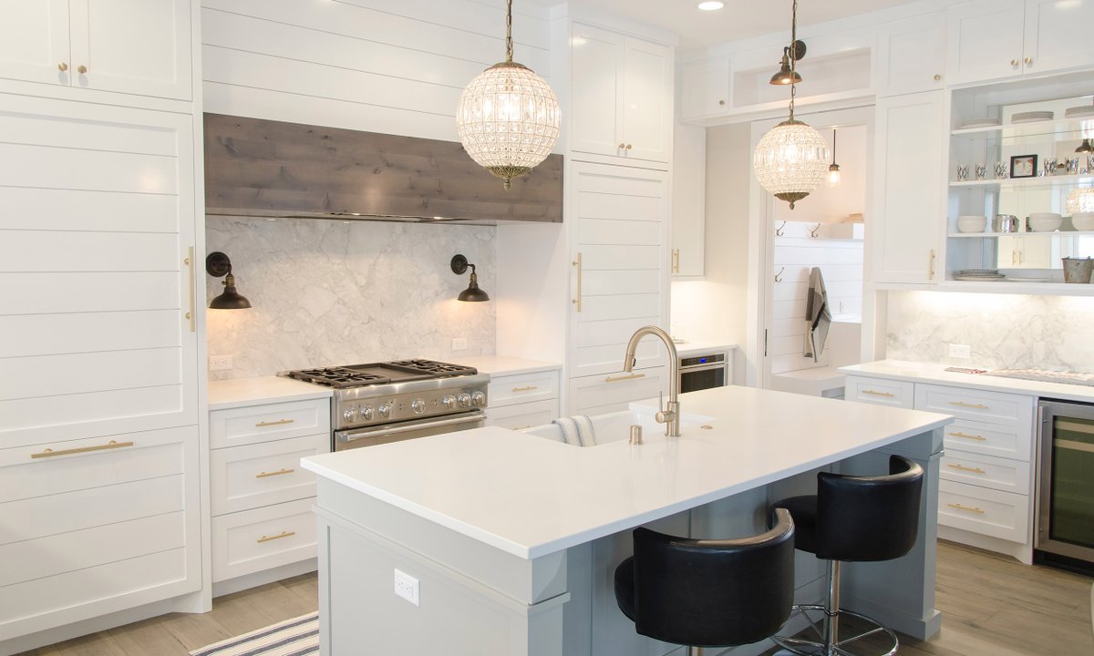 greenbayremodel's tweet photo. Here are some great tips about how knowing your style will help when it's time for that kitchen remodel in our latest blog. 👷‍♂️ 💻 
https://t.co/b02kWnM2yz
#greenbayremodeling #blogpost #kitchentips #bloglife #remodelingtips #nextproject #constructionblog #yourstyledhome https://t.co/Ru0SOjdOQK