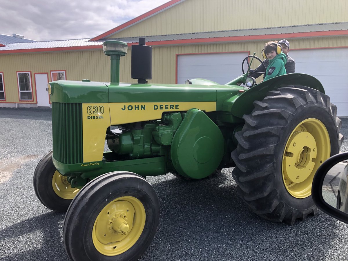 fepauls's tweet photo. Amidst all the chaos it’s time to old faithful for a run this tractor has seen more than its share of troubles but always remember chose peace over Panic and faith over fear https://t.co/YKBTRseZiv