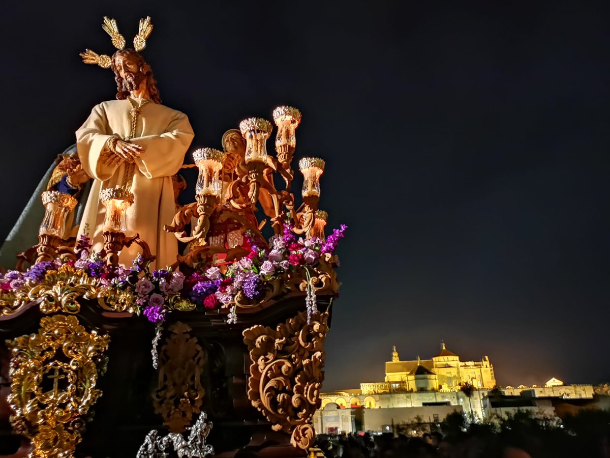 cereturan's tweet photo. DOMINGO DE RAMOS SEÑOR

Venganza...... https://t.co/1thLGdJy5L