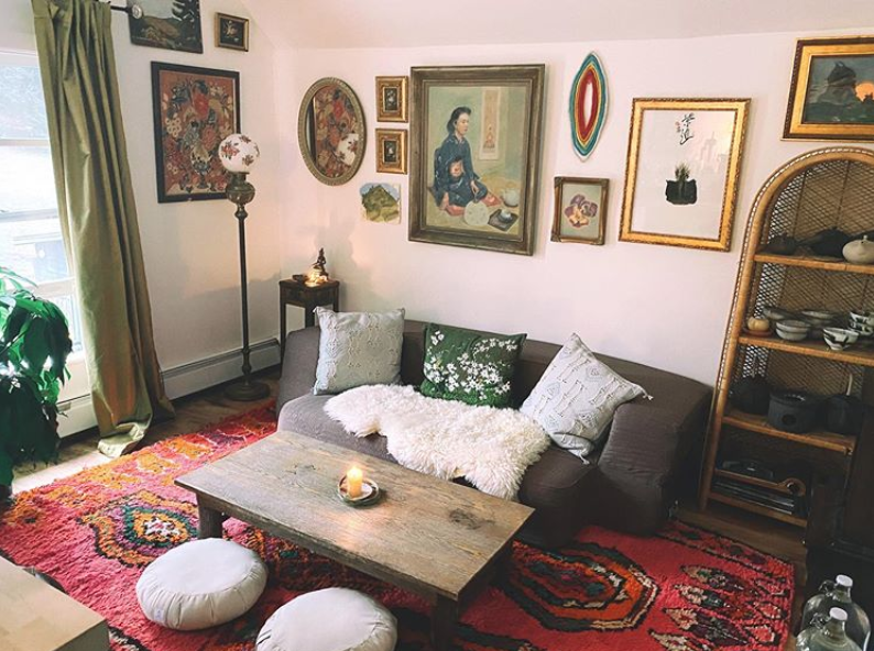 Now’s the perfect time to create the living spaces you’ve always dreamed about. How cute is this eclectic set-up from <a href="/Lyndsey/">lyndseynichole</a>.Harrington? ✨