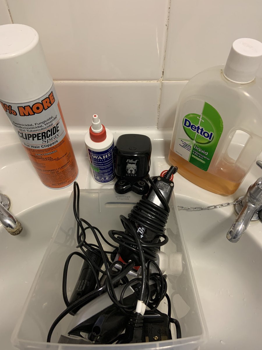 segunv's tweet photo. Best kit to a clean shave and after touch ...wat do you use https://t.co/09jC6HC4pY