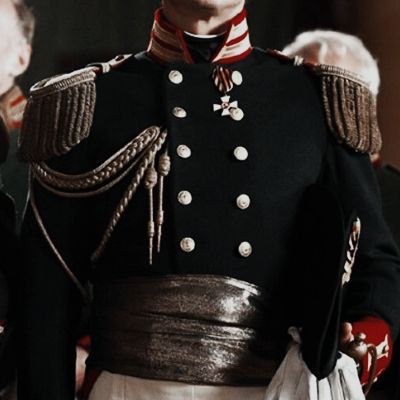 arskaist's tweet photo. since this seems to be looking like an old victorian concept imagine the sevens being styled in similar fashion https://t.co/jI42pHKGZw