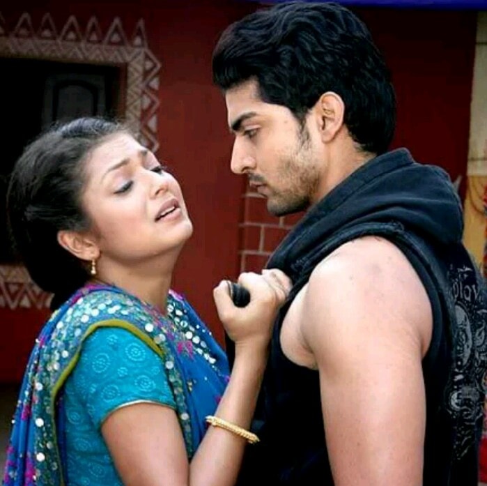 debac4friends's tweet photo. 10 year passed but still their magic continues 😍🤩 Eternal and Evergreen #Maaneet ❤
#10YearsOfGHSP #ADecadeWithMaaneet https://t.co/jXxj5ieAbF