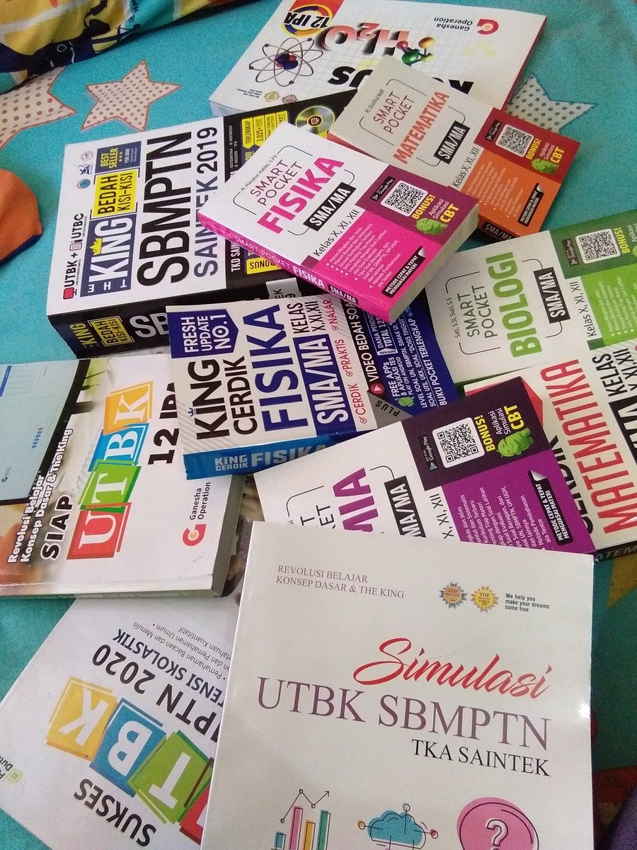 annisamutiarraj's tweet photo. Ada yang punya tips belajar untuk utbk? Butuh banget sistem belajar yg ga ngebingungin dan efisien ^^. Mumpung gabut dirumah
#maba #utbk #2020maba #ptn #BikinNagihDariRumah #dirumahsaja #CoronaUpdate #IndonesiaBanget #KesadaranMemicuPerubahan #RezimCuciTangan https://t.co/POFcCukaD5