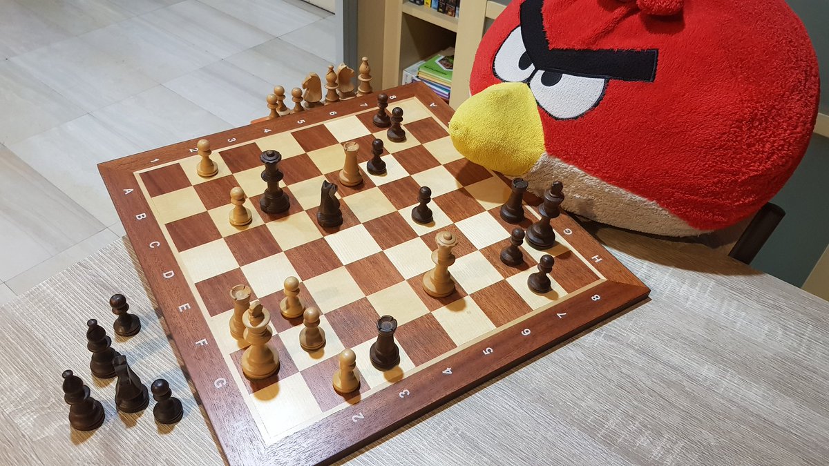 MordimerChess's tweet photo. What a move!
#AngryGM spotted one of the fanciest moves in chess history. Black starts and... win in the most elegant way possible.
Do you know the position?
Do you know the move?
#chess https://t.co/RRqi8yzHbk