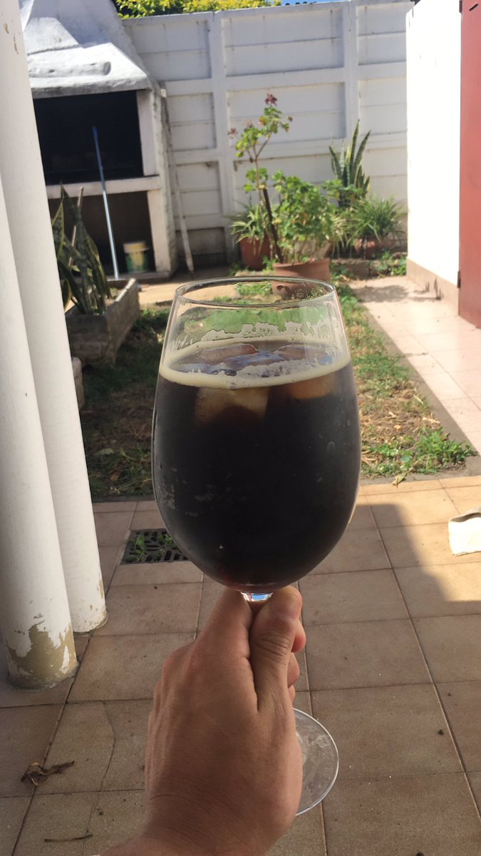 PerretGabriel's tweet photo. Un aperitivo https://t.co/pfOrLWwVAe
