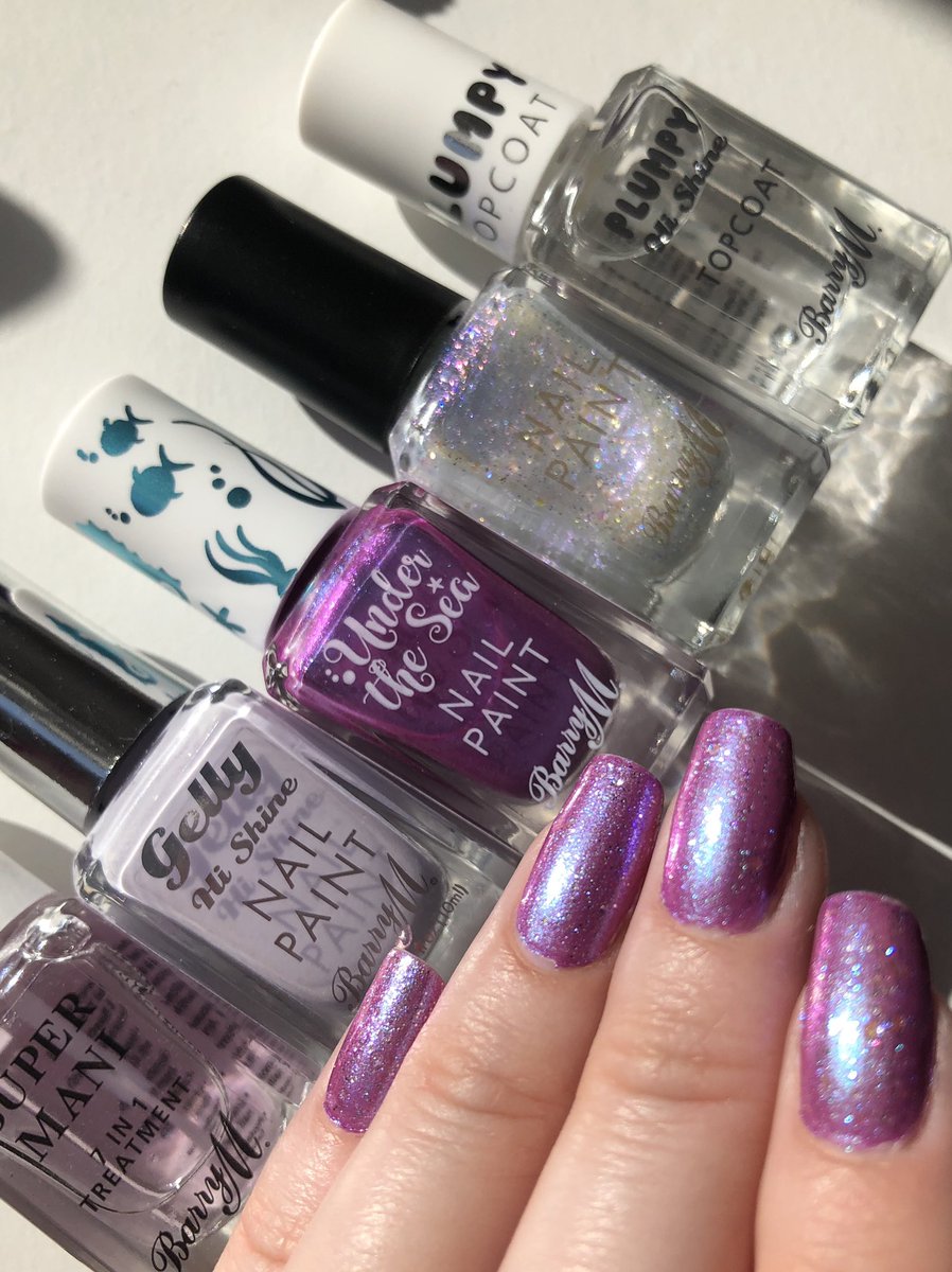 LouiseSmith08's tweet photo. @BarryMCosmetics Some of the best nail polish I have used, having a great time experimenting 😁! 4 days wear at the moment 😌. https://t.co/Wwywl448eH