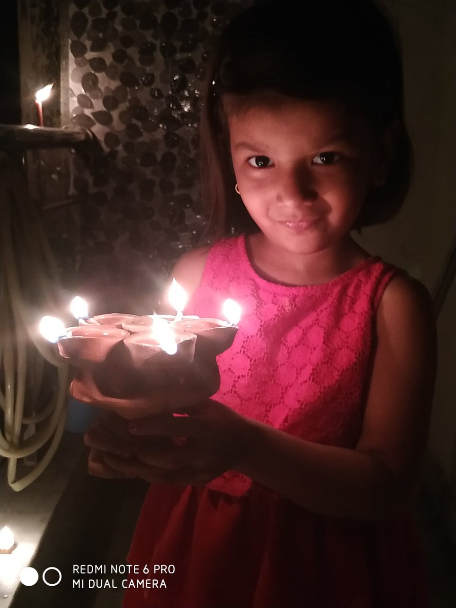 ashianshu2014's tweet photo. 'आशा और सकारात्मकता' का दीप जलाकर देश ने जो कोरोना के ख़िलाफ़ लड़ाई में एकजुटता दिखाई उसके लिए पीएम @narendramodi के नेतृत्व को सलाम, #Covid19India के अंधकार को प्रकाश में बदलने का काउंटडाउन शुरू #9बजे9मिनट #9बजे_9मिनट #9baje9mintues #StayHomeStaySafe https://t.co/6jfFygeXc7