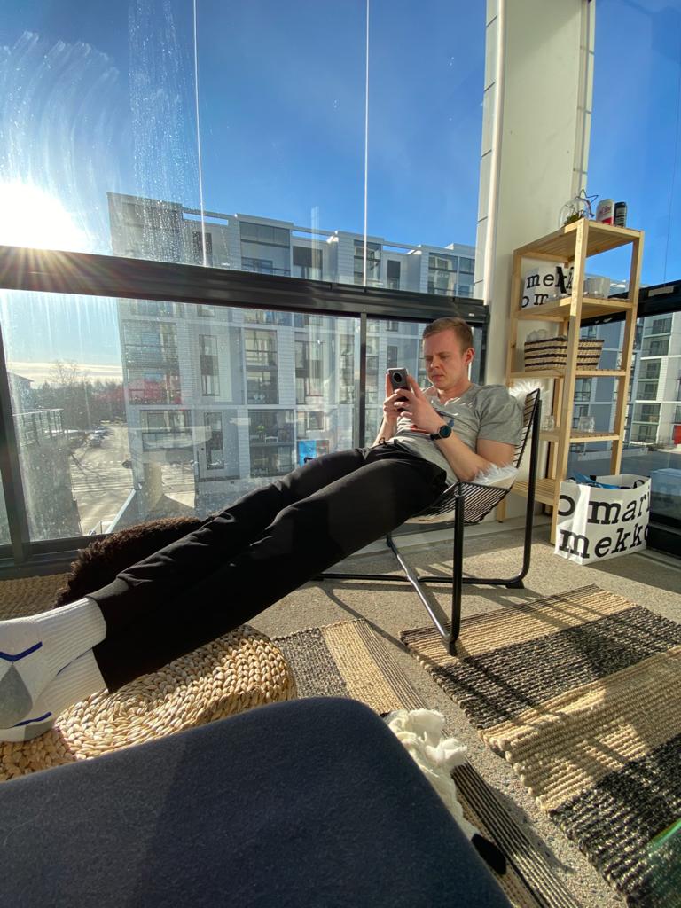 sane_merivirta's tweet photo. Kiitos @AkerblomTeemu e-kirjasta: "Options, futures & other derivatives". Oikea herkkupala...✌️Nyt on selkä p*skana ja silmiä särkee. #ergonomia #sijoittaminen #optiot #johdannaiset https://t.co/pCBmtoO0DT
