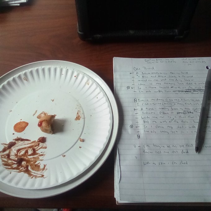 Signs you may be an otaku musician: You write lyrics where you eat your hotdogs. #musiclife #otaku #synthfam<a href="/tag/otaku"class="tags"><span>#otaku</span></a><a href="/tag/musiclife"class="tags"><span>#musiclife</span></a><a href="/tag/synthfam"class="tags"><span>#synthfam</span></a>