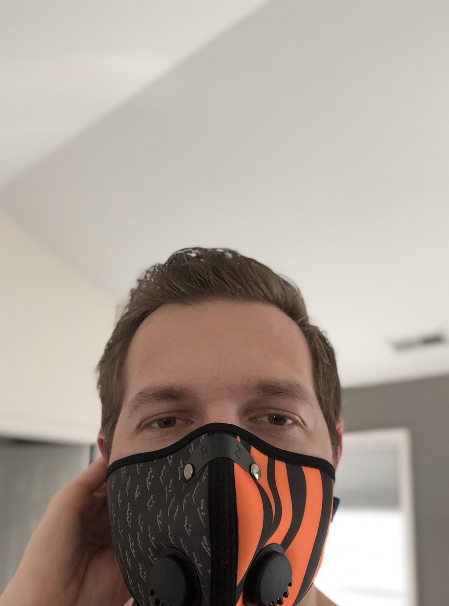 PerelmansPearls's tweet photo. Friend sent me a reusable mask with n95 filter insert by #RZMask given the PPE shortage

Trying to figure out how to do the #N95 #fittesting from something at home before wearing to 🏥#OccupationalMedicine friends any ideas? @3M ?

#NotTheTigerKing #NotTheShredder #NotTodayCovid https://t.co/uTJLxv59ki