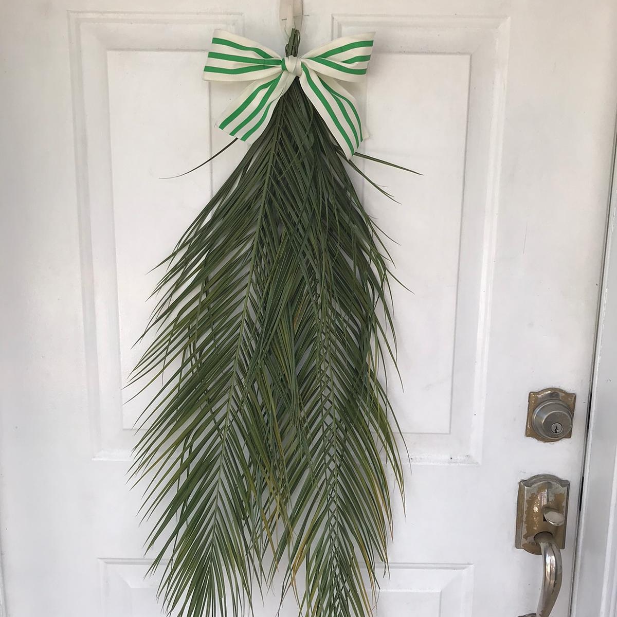 Mrs_sip's tweet photo. Palm Sunday 2020 https://t.co/152ziXRoGY