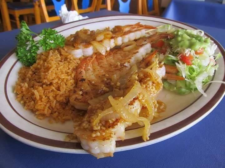 TapatiosMR's tweet photo. Today is Shrimp Combo's Day!!!
Ask for our  special!! 💚
#mexicanfood #tacos #foodie #foodporn #food #mexico #instafood #mexican #comidamexicana #delicious #foodphotography #taco #guacamole #tacotuesday #yummy #foodstagram #margaritas #mexicanrestaurant #foodlover #dinner https://t.co/Nf2E9kNbmf