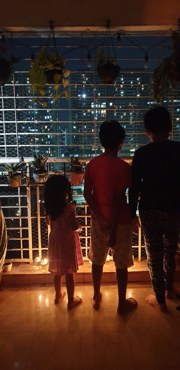 singhkaranjeet's tweet photo. Kids following the guidelines given by @narendramodi #9pm9minutes #DiyaJalaoCoronaBhagao #9pm9minsSundayDiya @PMOIndia #letsdothis #IndiaFightsCorona #India #respectwomen #withyoufoundation. @MirchiJeeturaaj @mymalishka https://t.co/OftYy8trB0