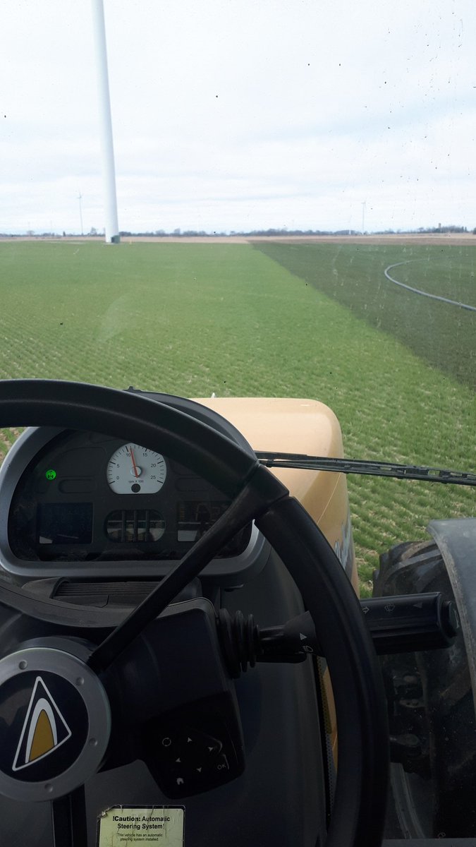 SLeeuwrn's tweet photo. Spring2020 #ontariopork #OntAg #SocialDistance #smellslikespring https://t.co/dqqTAHXQIW