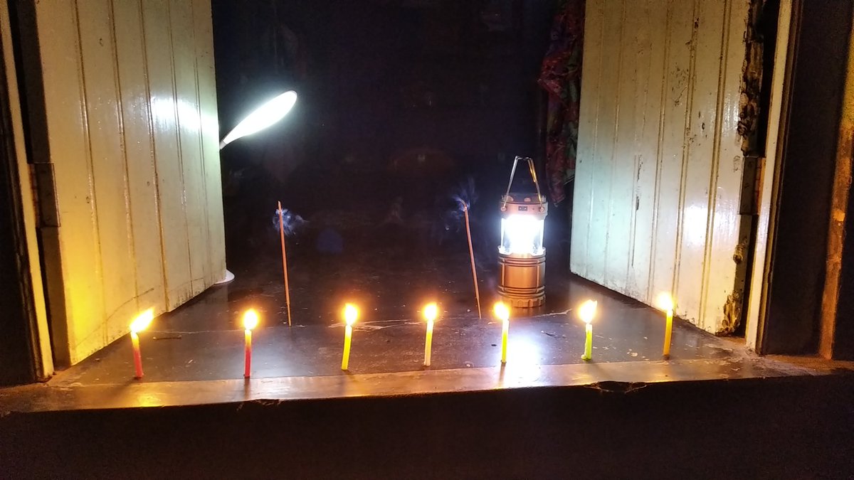 iamdeba97's tweet photo. #9baje9minute go corona go @narendramodi https://t.co/v77rBtuQud