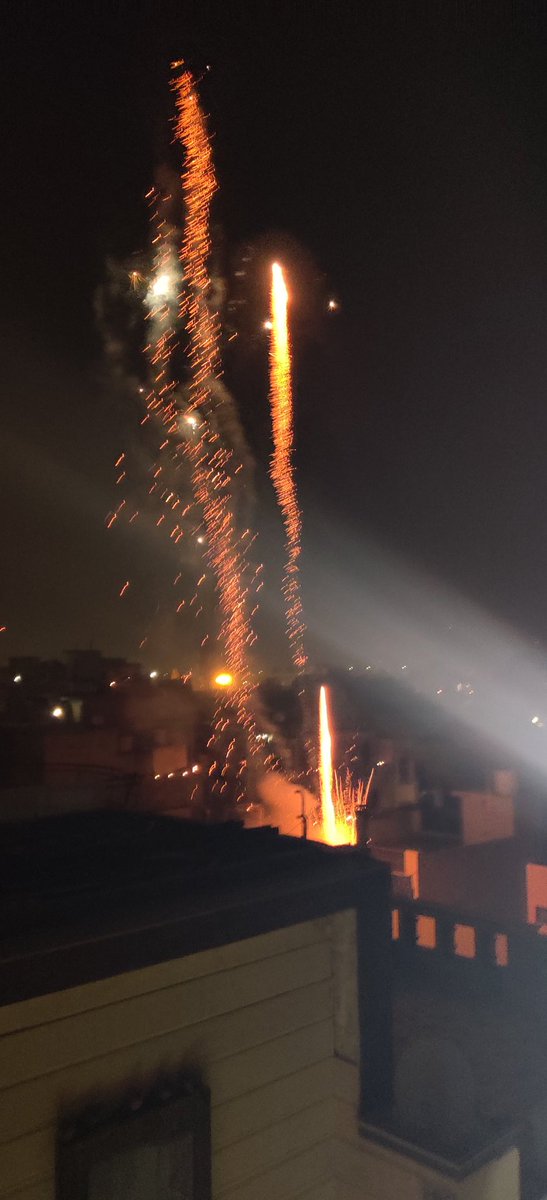 ashishgulati71's tweet image. Kudos to the smart we! No more clean skies from tomorrow. 
#9bje9min #indiaagainst 
#9बजे9मिनट #growup
@narendramodi