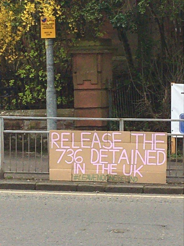 Release the 736 detained in the UK!

#LeaveNoOneBehind #nooneissafeuntileveryoneissafe #enddetention #demandsfromapandemic #endthehostileenvironment