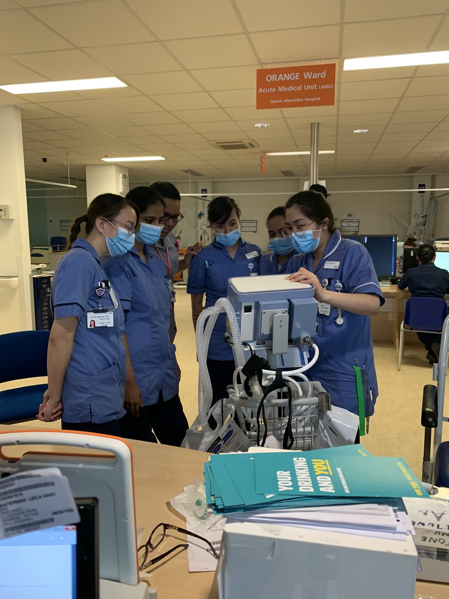 rosiechilvers's tweet photo. @AMUQAH1 doing some onward teaching and FIT testing in preparation. #teamworkmakesthedreamwork #COVID2019 https://t.co/qMY9kwJF8G