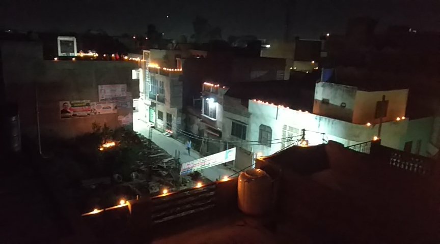 GauravBaraut's tweet photo. #9pm9minute fell happy https://t.co/X3IbiIldks