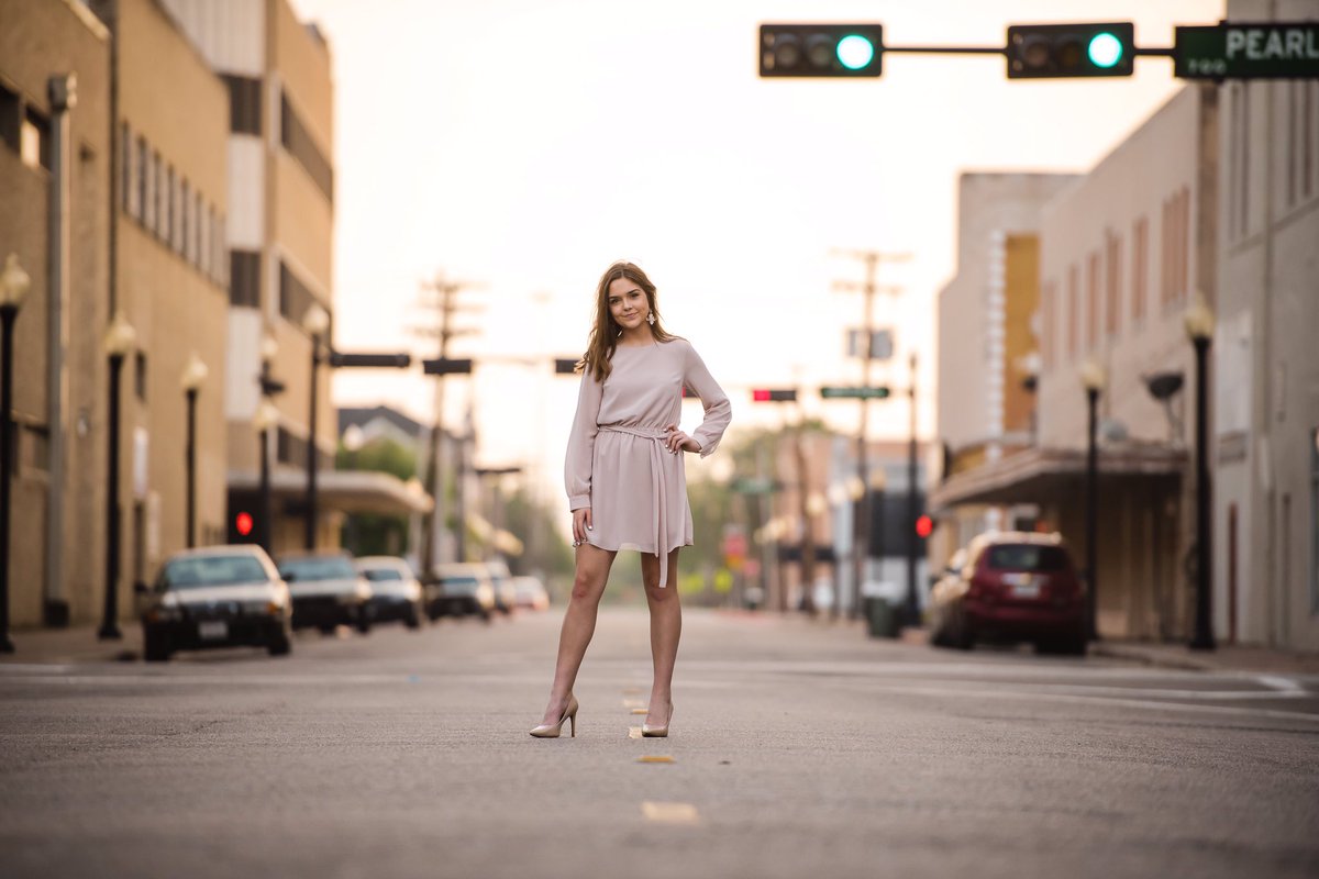 k8lyngriffin's tweet photo. Senior sunday🦋 https://t.co/KGcxWhJs5R