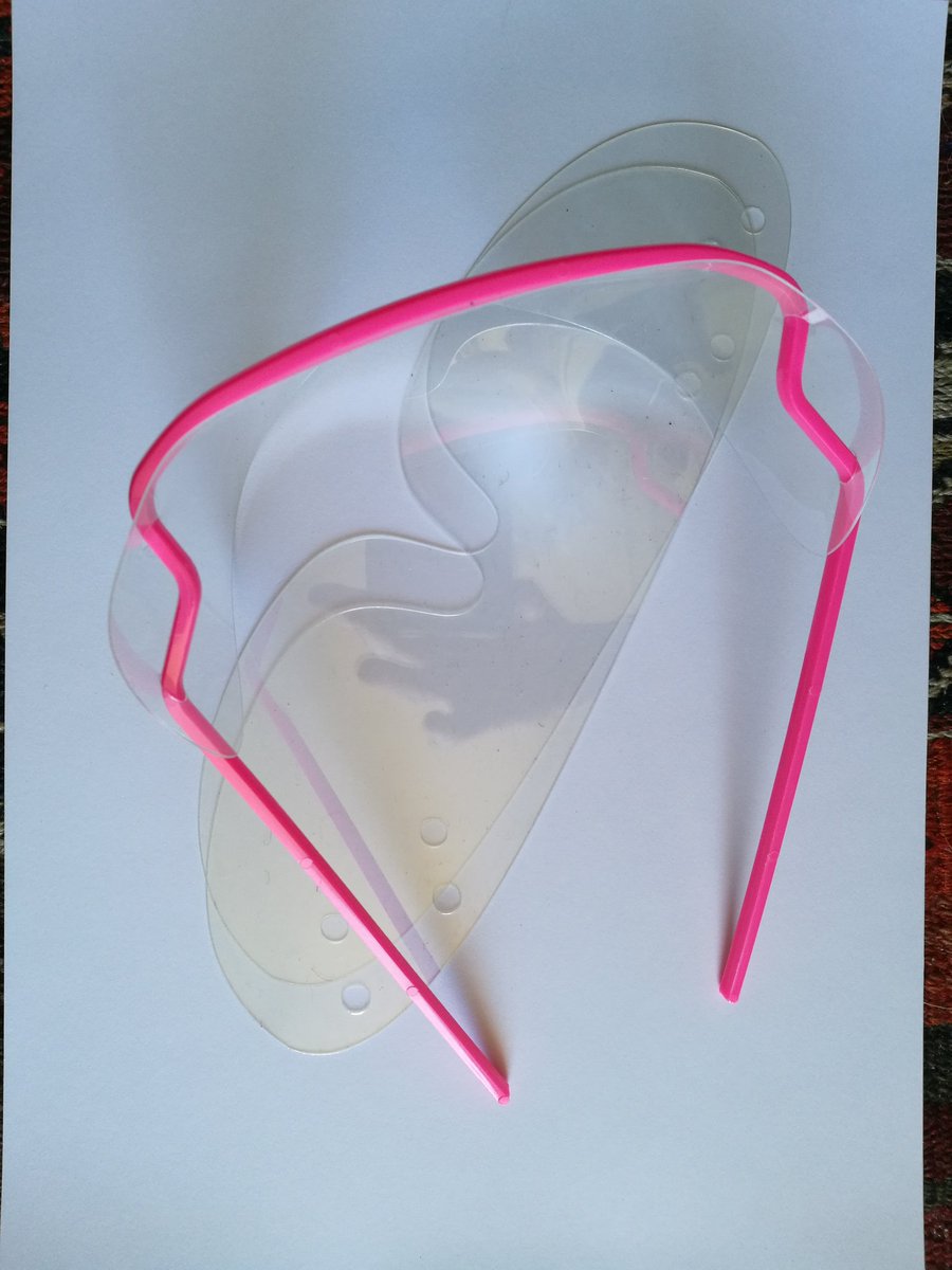 Pour les HUG et CHUV fabriquer des lunettes de protection...