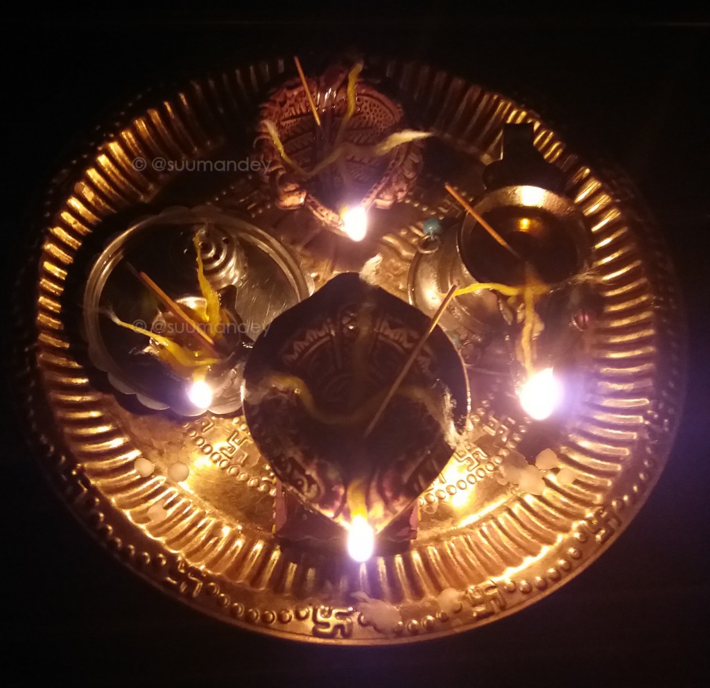 Suumandey's tweet photo. #9बजे9मिनट #9pm9miniutes
#Mumbai #9MiniutesForIndia
What a beautiful atmosphere.. #fellingPOSITIVE..
We were chanting Gayatri Mantra, #GanapatiBappaMorya..
Again #WonderfulResponse from all..
#WeAreTogetherAlways #Unity
#Solidarity #9baje9miniutes
@narendramodi https://t.co/cjsfZOHhI7