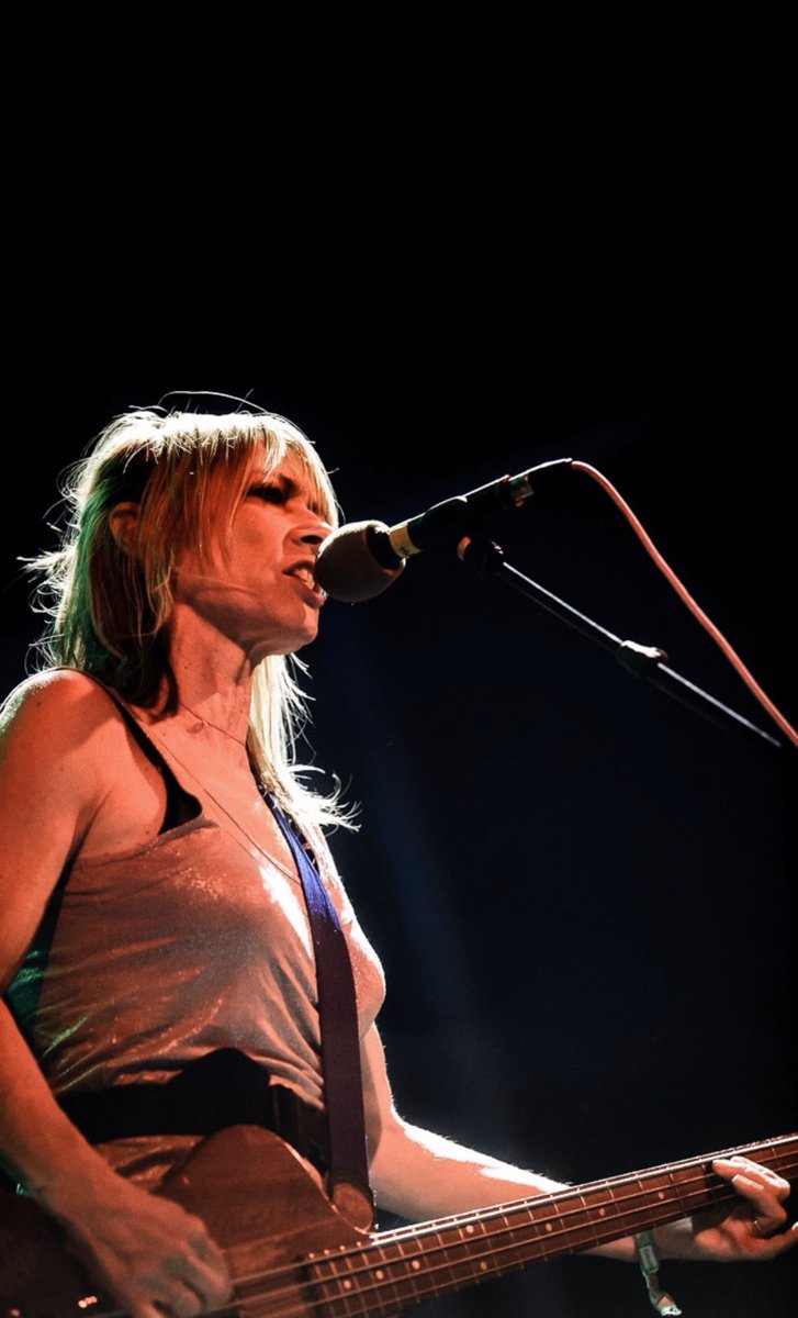 Al #PrimaveraSound 2007 Billy Corgan va vestir sotana de núvia, Sonic Youth van recuperar sencer #DaydreamNation i <a href="/LosCarradine/">Los Carradine</a> van vestir Billy Bragg d’abella. I vosaltres, què recordeu d’aquella edició en que hi va fer un fred que pelava?