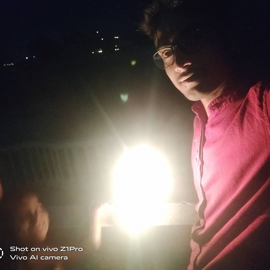 Mohitkumargiri0's tweet photo. #9PM9minute #9Pm9MinutesTv9 #COVID19 #ModijiSaveDoctor #IndiaVsCorona @PMOIndia @Mohitkumargiri0 @narendramodi https://t.co/vfiAlpNfcf