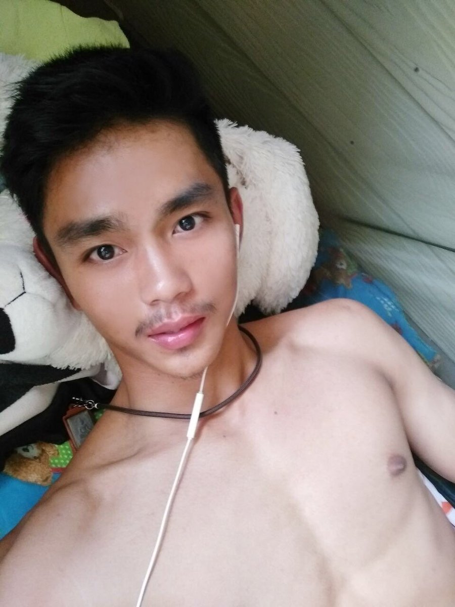 maxifinn1's tweet photo. My best friend from Indonesia https://t.co/zbEtET1LwE