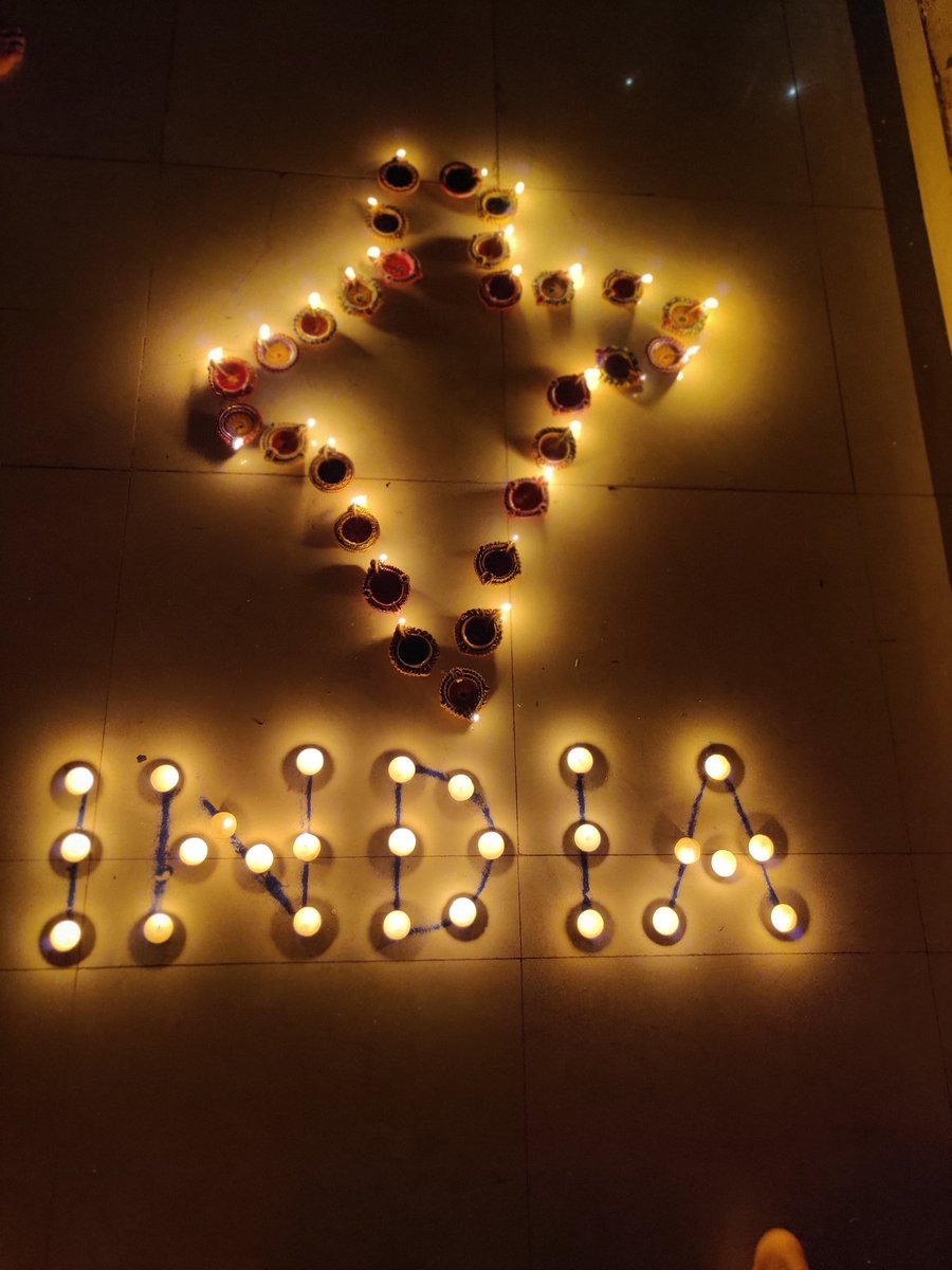 HarshilTurakhia's tweet photo. We stand united no matter what ever the challenge is.. 
#IndiaFightsCoronavirus @narendramodi we are with you in this fight 🙏
@CMOMaharashtra @ABPNews
#9pmDiwaliAtABP #9baje9minute https://t.co/JXMyhWl5Es