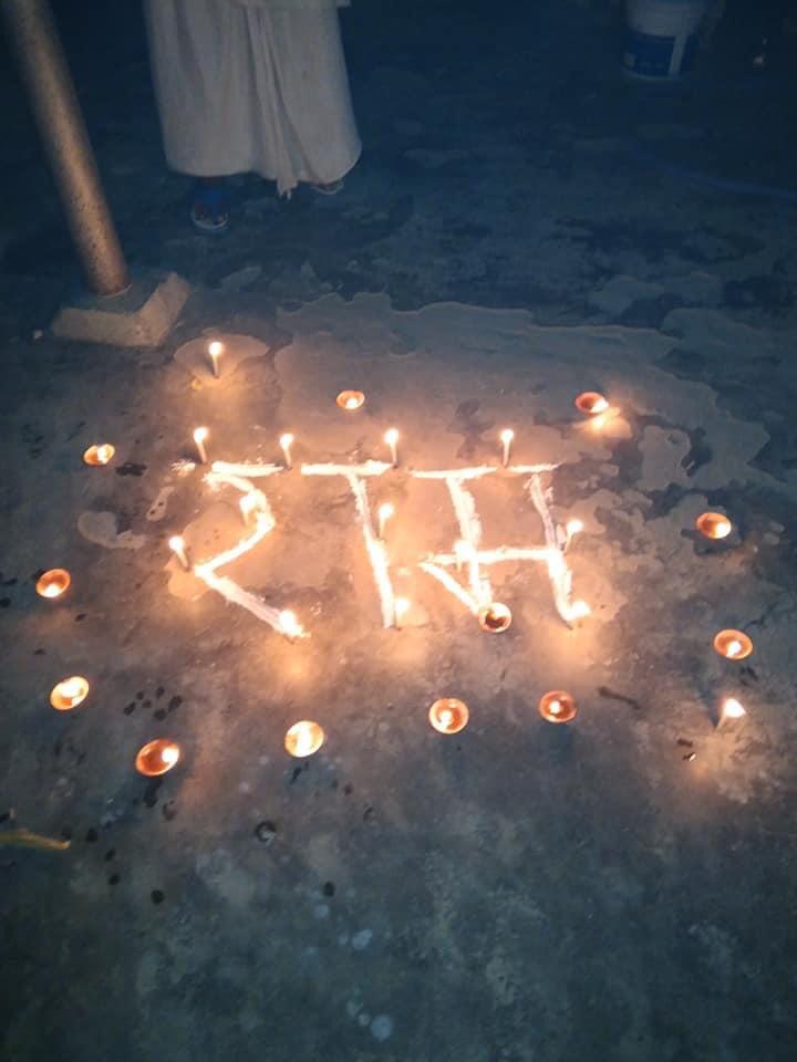 प्रधानमंत्री मोदी जी के आवाहन पर देश ने दिखाई सामूहिक ताकत l
धन्यवाद भारत l
#IndiaFightsCorona
#9pm9minute