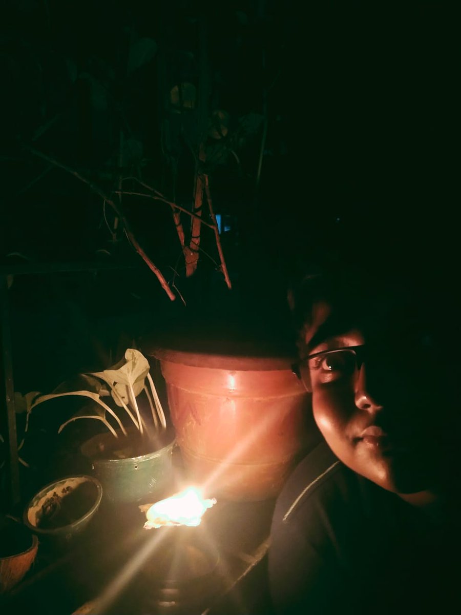 BpcRetailKTOP's tweet photo. BPCL Kondapalli Team lighting diyas and candles at their respective homes - supporting the Prime Minister's call &amp; India's fight against Covid-19
#9pm9minutes 
#IndiaFightsCorona 
@BPCRetailVijayw 
@BPCLRetail 
@BPCLimited 
@BPCLVijayawada 
@narendramodi @PMOIndia https://t.co/Ysi7xTgrWV