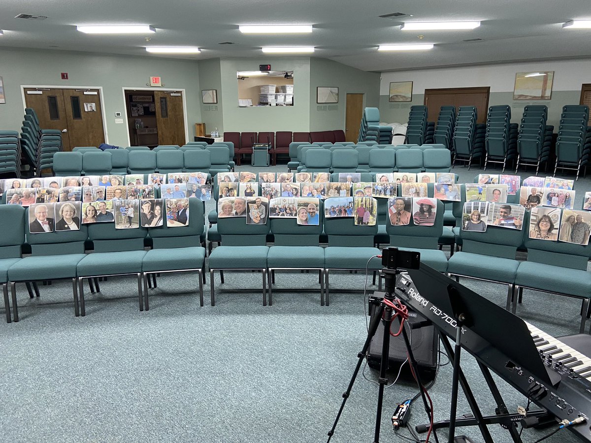 GMRogier's tweet photo. This is what happens when your church family doesn’t want their pastor to be alone when he teaches the word! Community Bible Church, Swansea, IL #TogetherApart #GodIsInControl #PalmSunday https://t.co/huDB4sn1nS