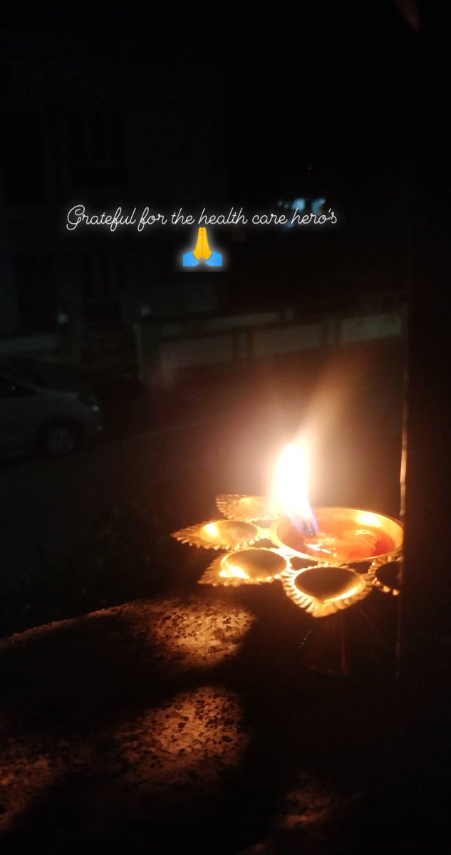 PranavSocial's tweet photo. Greatful to the heros who are fighting the war on the front for us #GoCorona #9Minute9baje #9Minutesat9PM https://t.co/6y0SeVoRL0