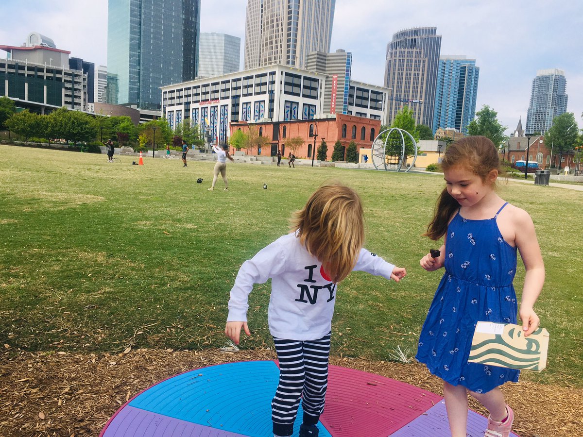 ShaneMcDevitt's tweet photo. Trying to get out of the house but keeping #SociallyDistant at the same time!
Mobile pick up from @Starbucks and off to find some open green spaces!
#FourthWardPark #FirstWardPark @USNWC #FreshAir #TheGreatUrbanOutdoors https://t.co/QfxgDCwfKv