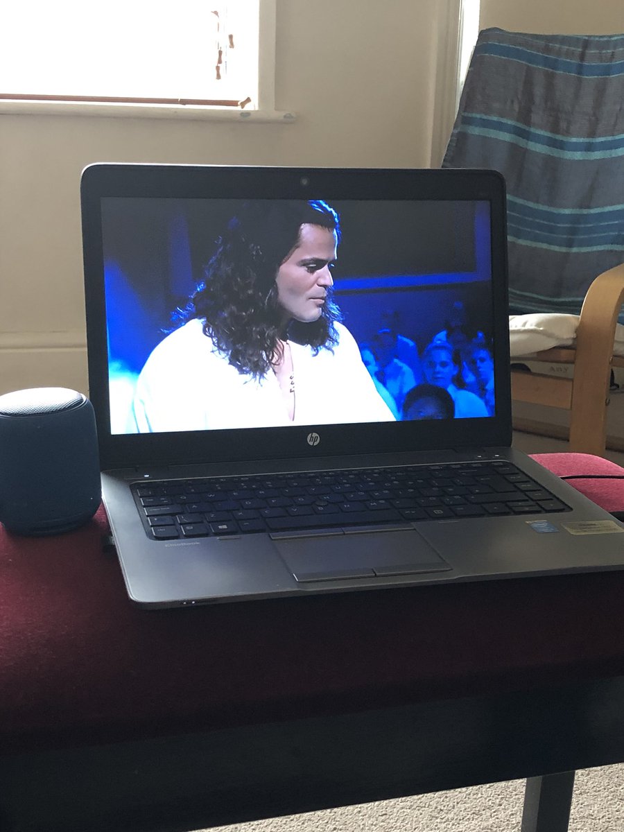 lorrainemac137's tweet image. Enjoying today’s Musical from my sofa. Thanks @OfficialALW 👏 👏 👏 #GoGoGoJoseph