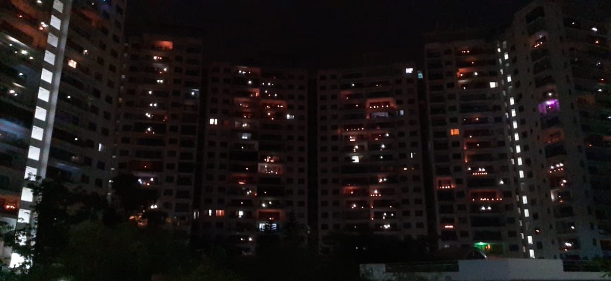 iamnkarthik's tweet photo. #IndiaFightsCoronavirus #9baje9mintues we stand united as a country and hope the situation improves over the next few weeks ! #Social_Distancing #supportlamplighting from @Bangalore @narendramodi https://t.co/KbzI7QCJqI