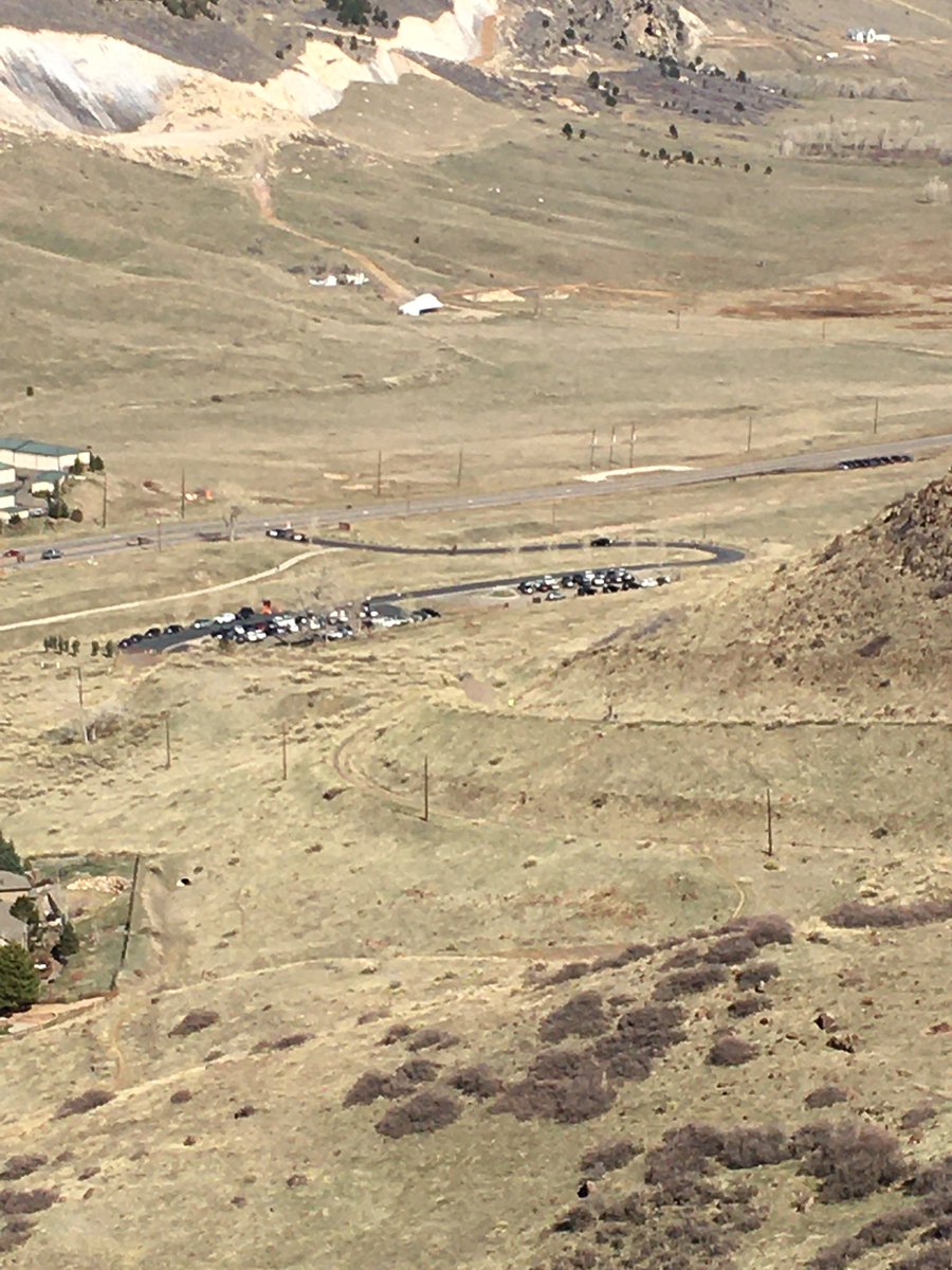 JCOSRanger1's tweet photo. Thank you @jeffcosheriffco for helping @JeffcoOpenSpace monitor crowding @ our parking lots. If you elect to arrive between 10AM &amp; 2PM, you are part of the crowding problem. Be safe &amp; healthy. Avoid crowds. If the lot is full, move on. https://t.co/ZiMEyxlRQY