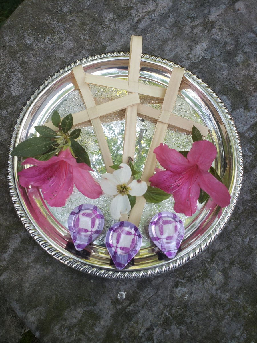 CarolColly's tweet photo. #PalmSunday at #AFUMC Sharing the "Anti-Parade" of Jesus into Jerusalem and Holy Communion with all of our Christian family from the #AFUMCRemoteControlRoom #PTL https://t.co/TPAnBhlaXo