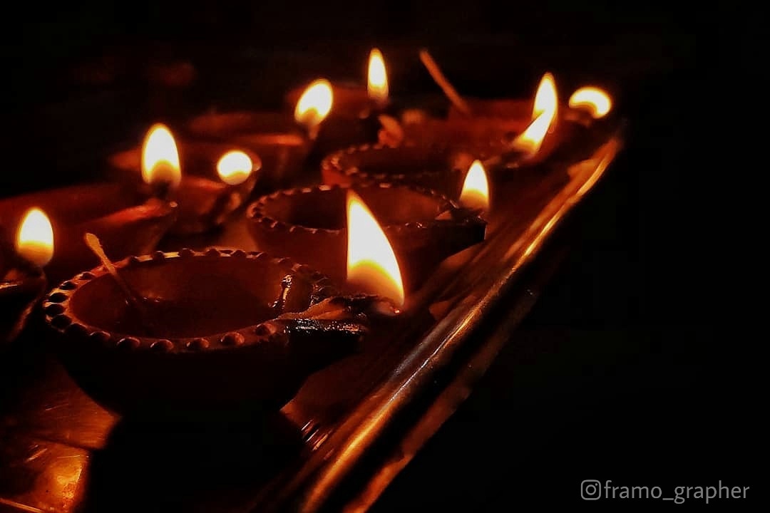 (Shot on the phone)

IG @framo_grapher
Use #framo_grapher .
#indian_culturee
#beingmarathi
#maharashtra_desha
#Jayostute_maharashtra
#_mig
#punetimes

#uniteagainstcorona
#9pmdiwaliatabp

#vinod_khapekar
#nustaharamkhor
#nimitnigam 
#shoutoutmenimit
#seewithsonalid3