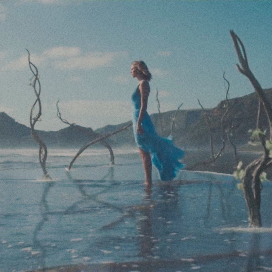 kjswiffer's tweet photo. the 1989 music videos were simply amazing https://t.co/8I8dXE52qZ