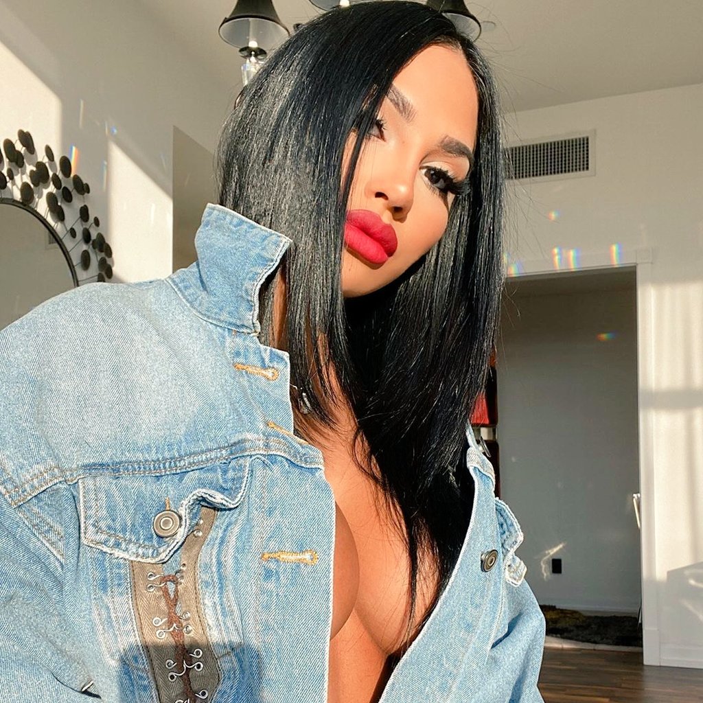 Wearing stuff around the house to make my boyfriend's eyes pop
#DoingSavageRight