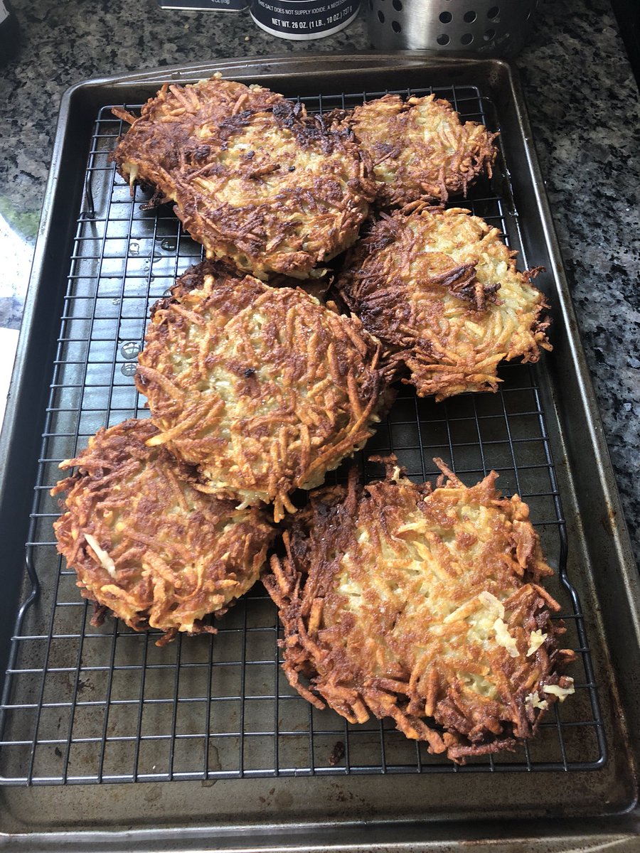 patanzalone's tweet photo. @BingingWBabish Hit me with more of this Jewish cuisine. https://t.co/i0cNQgqJzv