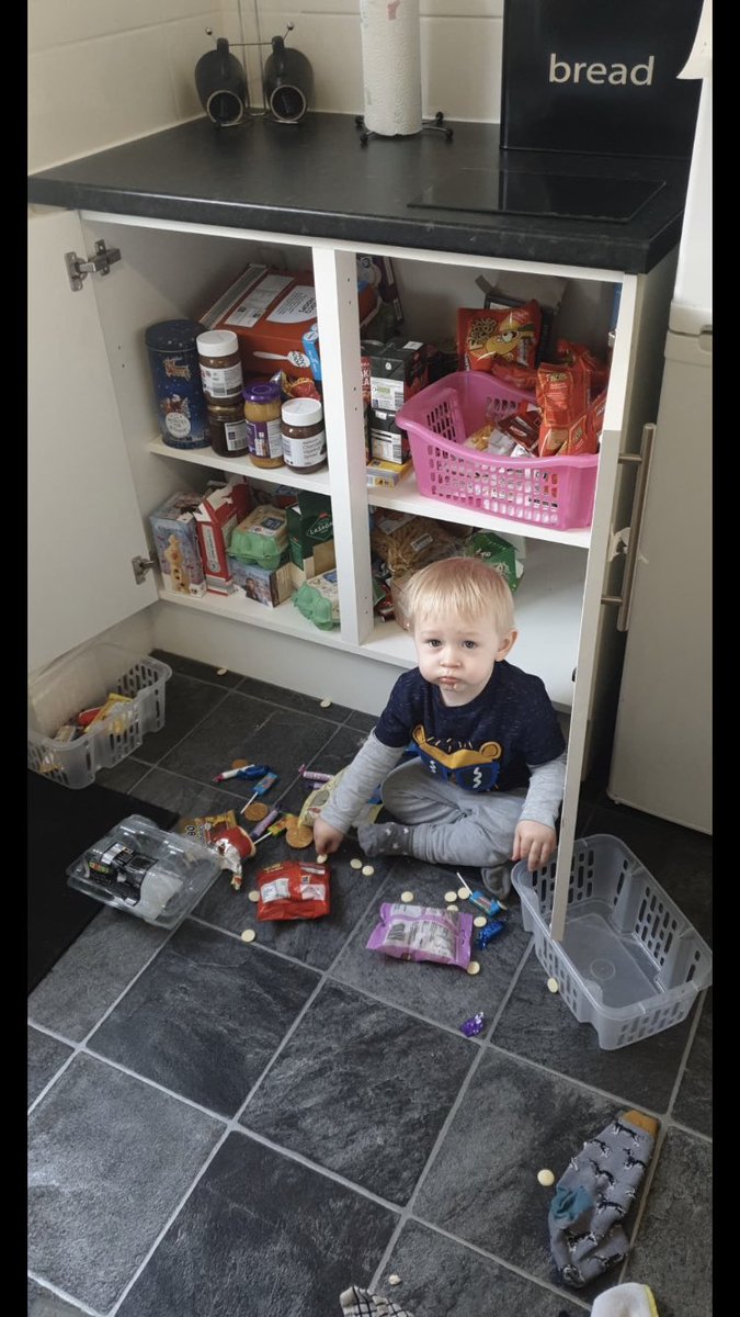 dee_reid's tweet photo. @NPTyorknorth @NPTYorkSouth @NYorksPolice @NPTYorkcity @minsterfm @BBCYork @theyorkmix @CityofYork @yorkpress Spring cleaning https://t.co/uNzoRBXhWK