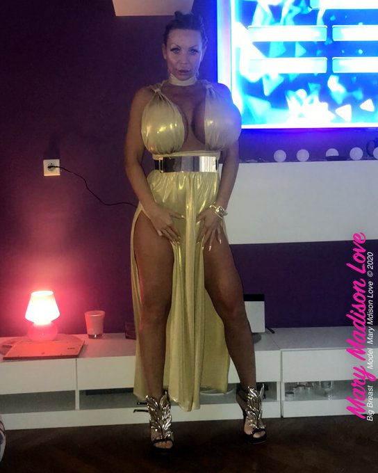 🌸G🏀🏀d evening everyone #marymadisonlovestory #fashion #hot #gold #pichoftheday #instagood https://t.<a href="/tag/marymadisonlovestory"class="tags">#marymadisonlovestory</a><a href="/tag/fashion"class="tags">#fashion</a><a href="/tag/instagood"class="tags"><span>#instagood</span></a><a href="/tag/hot"class="tags"><span>#hot</span></a><a href="/tag/gold"class="tags"><span>#gold</span></a><a href="/tag/pichoftheday"class="tags"><span>#pichoftheday</span></a>