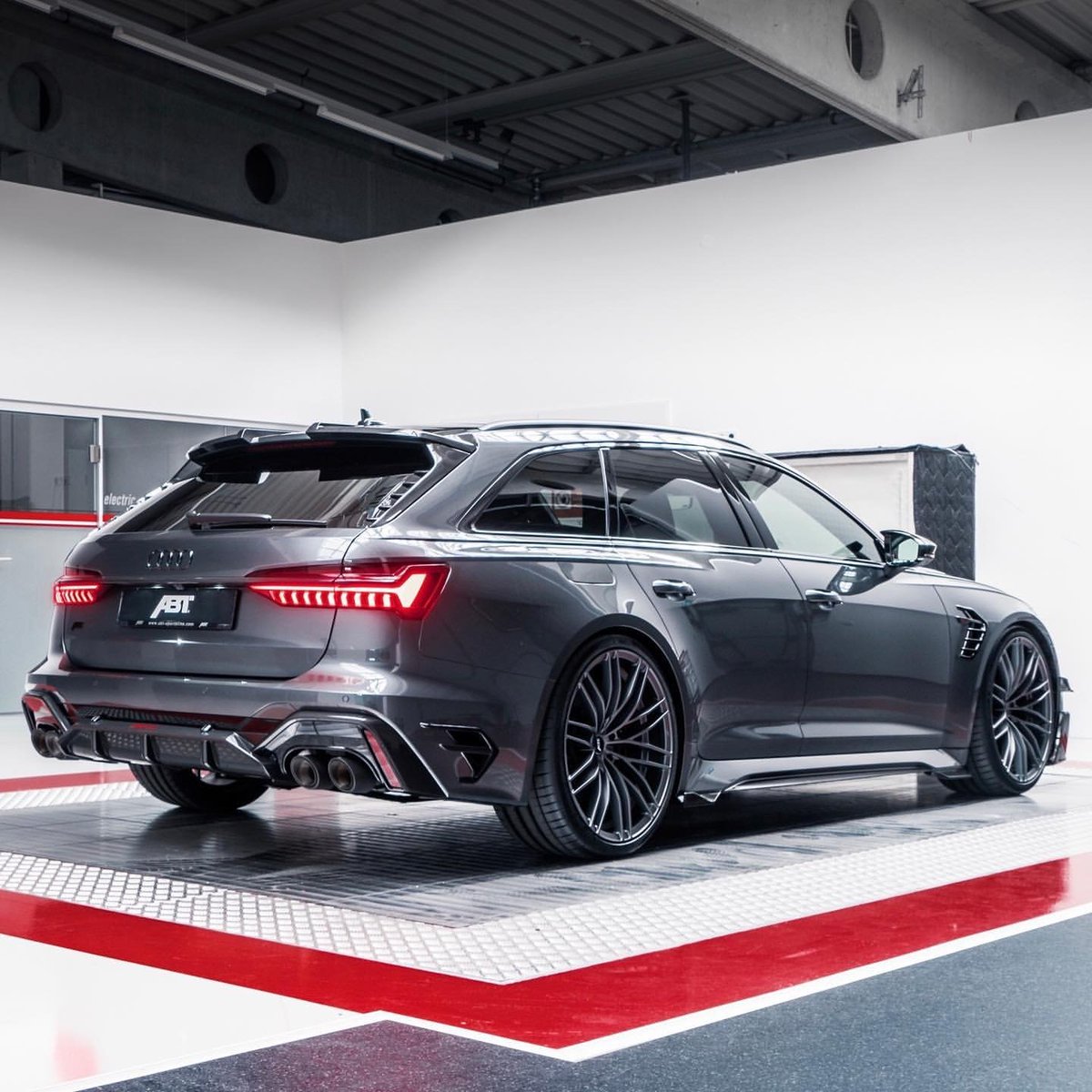 daily_audi_'s tweet image. RS6-R by ABT