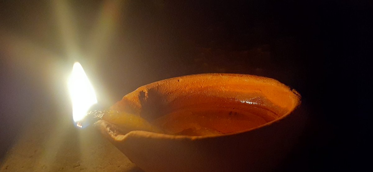 JohnRoy4059's tweet photo. Together we stand and together we will come out of this dark phase. Till then stay strong, stay safe ✨ #9Baje9Minute    @narendramodi https://t.co/t53YSDpoNU